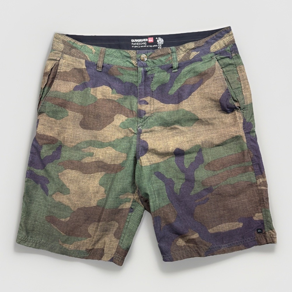 Y2K Quiksilver Camo Board‎ Shorts Men Size 34 Camo Beach Surf Skate Grunge